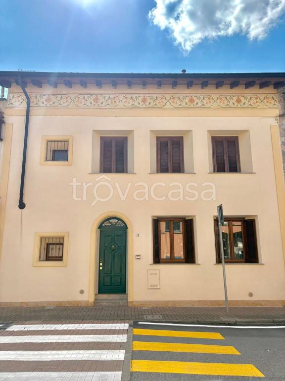 casa indipendente in vendita ad Ospedaletto Lodigiano