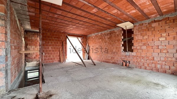casa indipendente in vendita ad Ossago Lodigiano