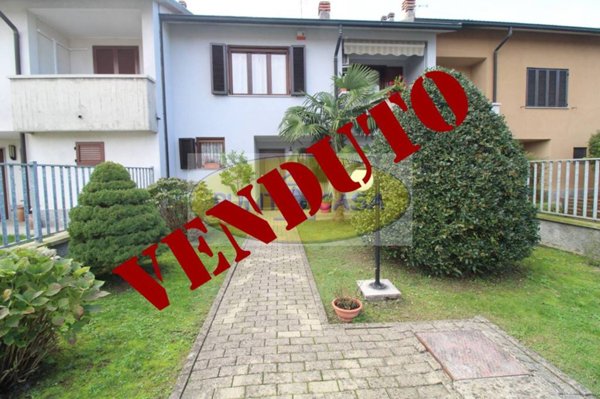 casa indipendente in vendita ad Ossago Lodigiano