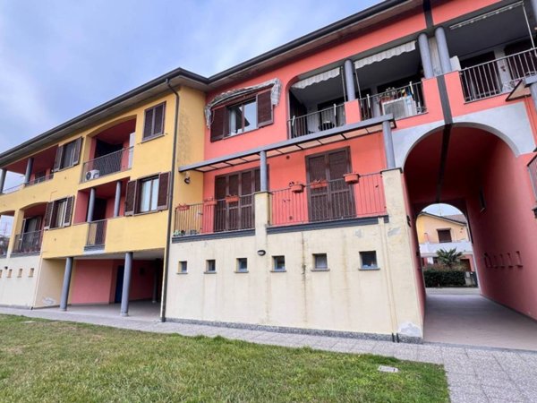 appartamento in vendita ad Ossago Lodigiano