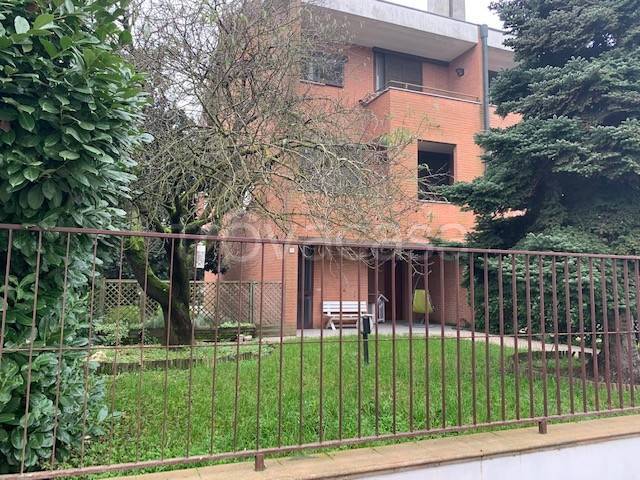 casa indipendente in vendita ad Ossago Lodigiano