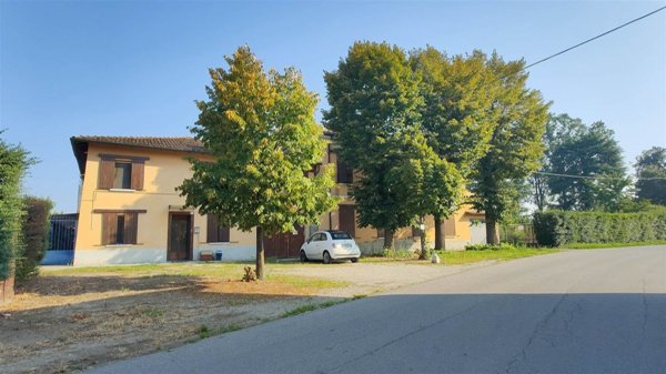 casa indipendente in vendita ad Ossago Lodigiano