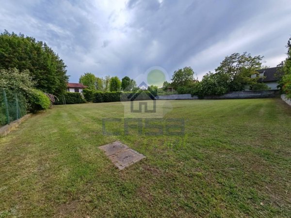 terreno edificabile in vendita a Pieve Fissiraga