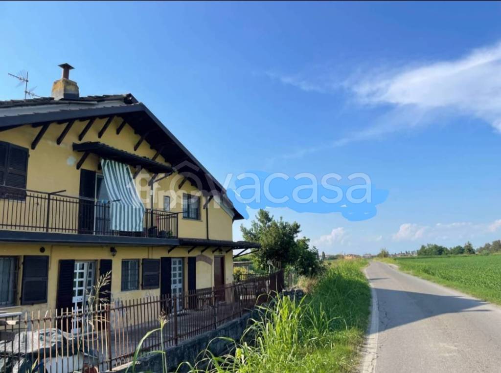 casa indipendente in vendita a Pieve Fissiraga