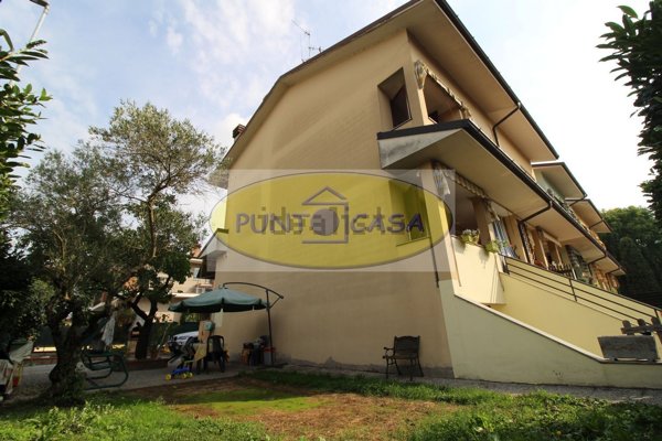 casa indipendente in vendita a Pieve Fissiraga