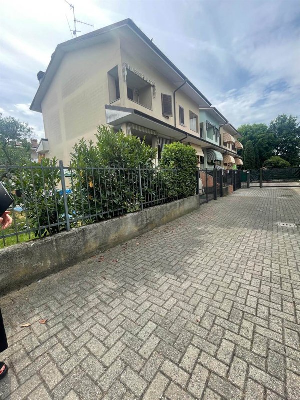 casa indipendente in vendita a Pieve Fissiraga