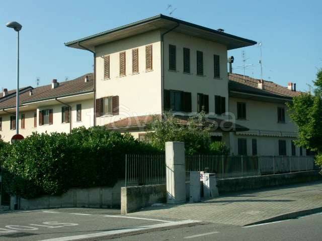 casa indipendente in vendita a Salerano sul Lambro