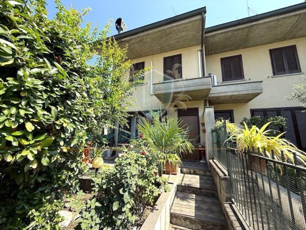casa indipendente in vendita a Salerano sul Lambro