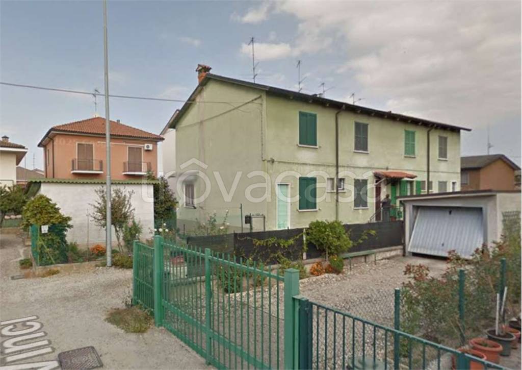 casa indipendente in vendita a Salerano sul Lambro
