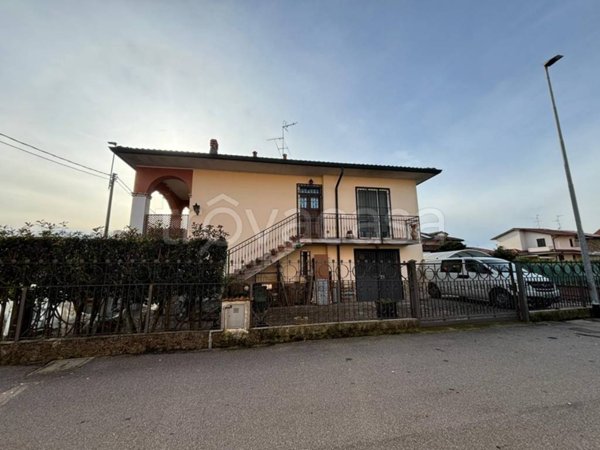casa indipendente in vendita a Salerano sul Lambro