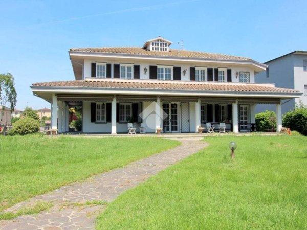 casa indipendente in vendita a Salerano sul Lambro