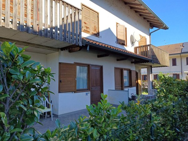 casa indipendente in vendita a Salerano sul Lambro