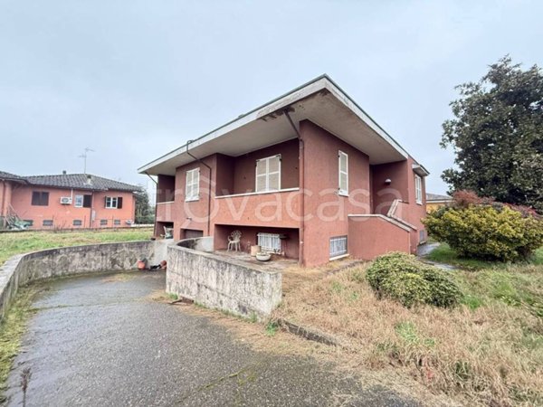 casa indipendente in vendita a San Fiorano
