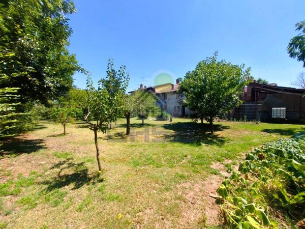 casa indipendente in vendita a San Fiorano
