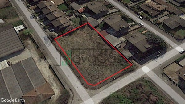 terreno edificabile in vendita a San Fiorano