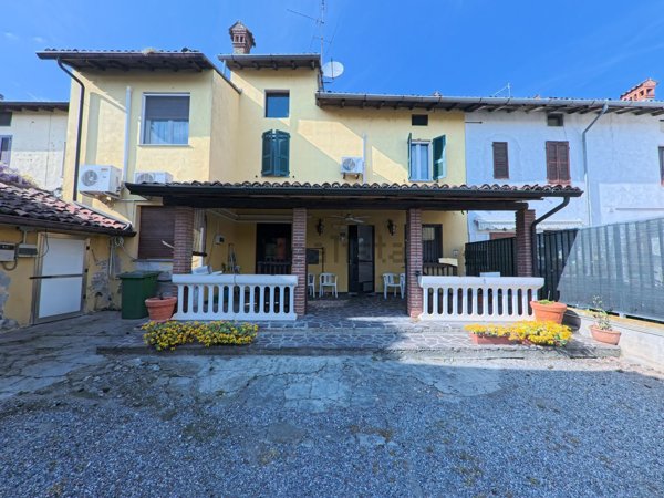 casa indipendente in vendita a San Fiorano