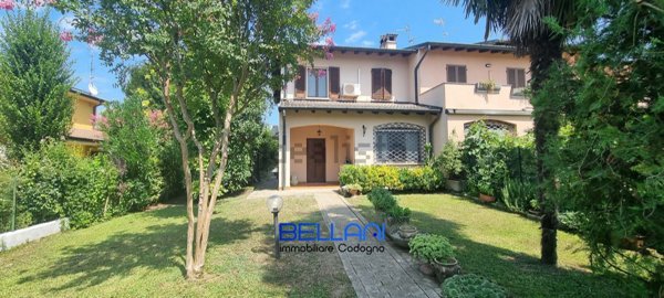 casa indipendente in vendita a San Fiorano