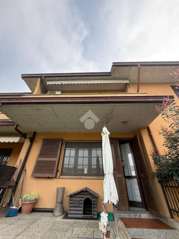 casa indipendente in vendita a San Fiorano