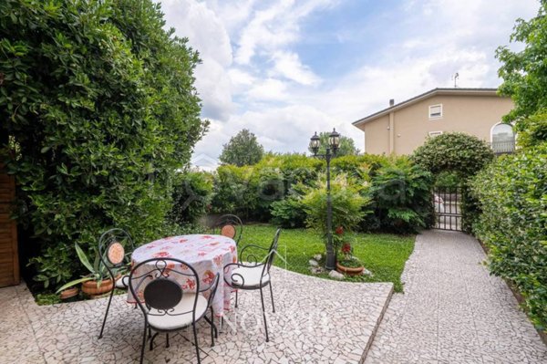 casa indipendente in vendita a San Fiorano