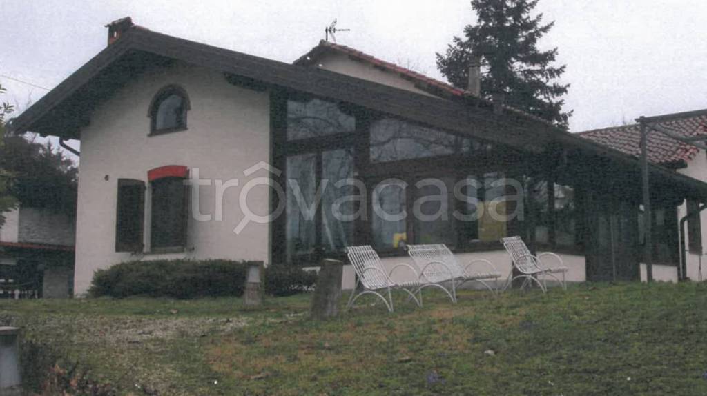 casa indipendente in vendita a Pecetto di Valenza in zona Molina