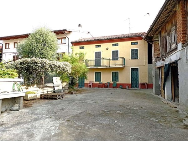 casa indipendente in vendita a Pecetto di Valenza