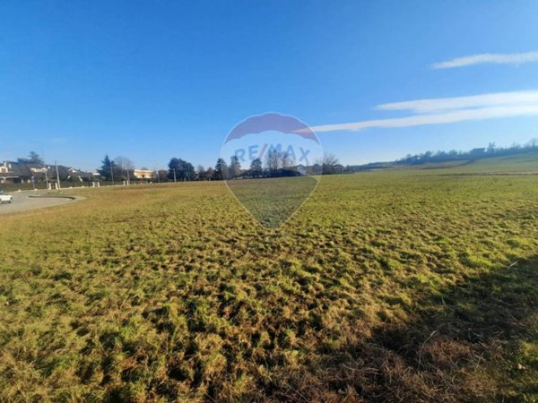 casale in vendita a Pecetto di Valenza in zona Pellizzari