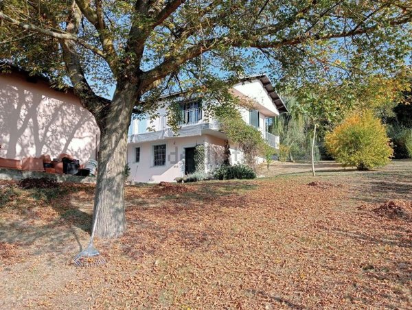 casa indipendente in vendita a Pecetto di Valenza