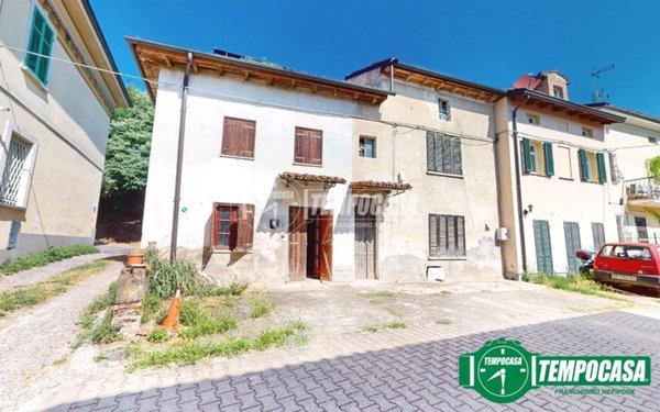 casa indipendente in vendita a Pecetto di Valenza