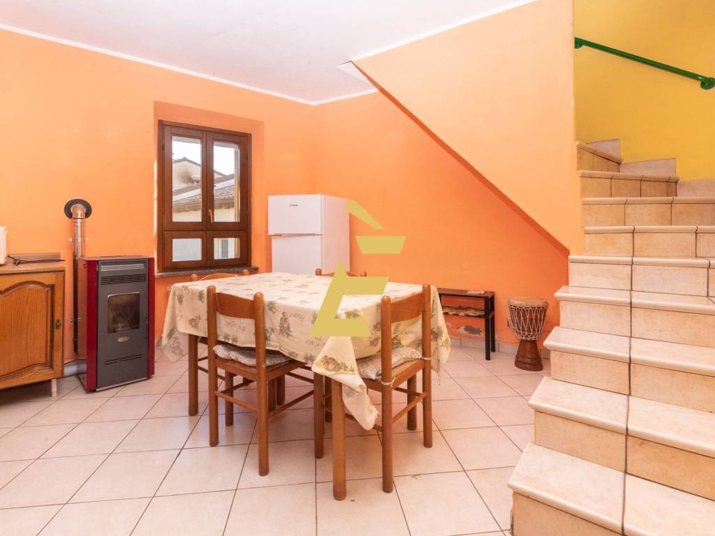 casa indipendente in vendita a Pecetto di Valenza