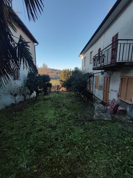 casa indipendente in vendita a Pecetto di Valenza