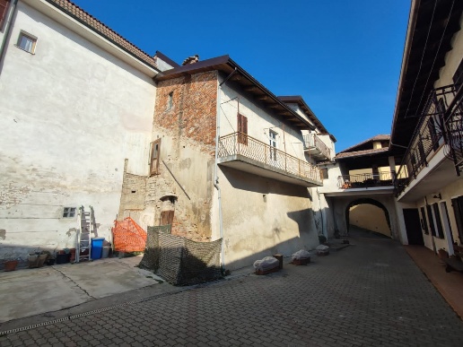 casa indipendente in vendita a Pecetto di Valenza