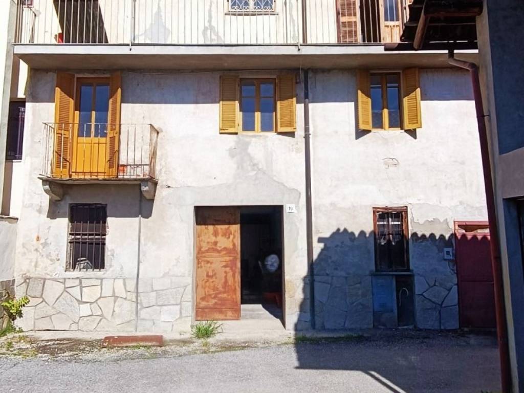 casa indipendente in vendita a Pecetto di Valenza in zona Gasparini