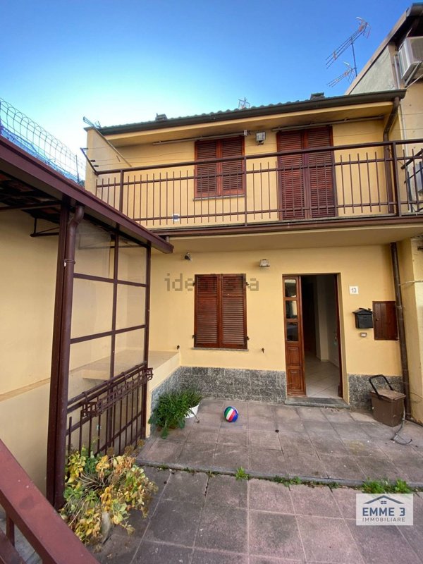casa indipendente in vendita a Pecetto di Valenza in zona Gasparini