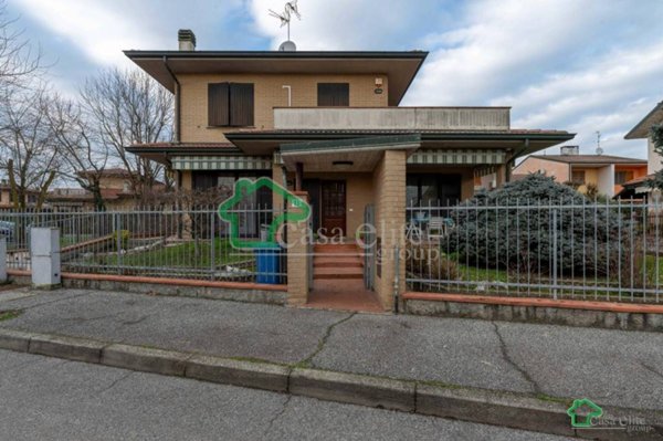 casa indipendente in vendita a San Martino in Strada