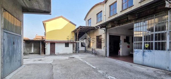 locale di sgombero in vendita a San Martino in Strada