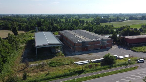 locale di sgombero in vendita a San Martino in Strada