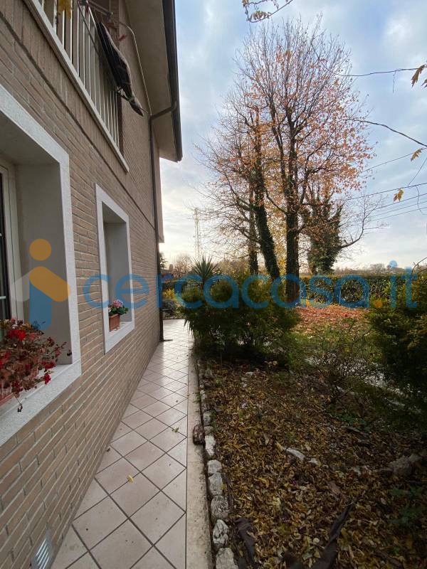 casa indipendente in vendita a San Martino in Strada in zona Sesto