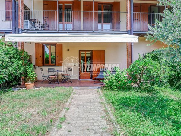 casa indipendente in vendita a San Martino in Strada in zona Sesto