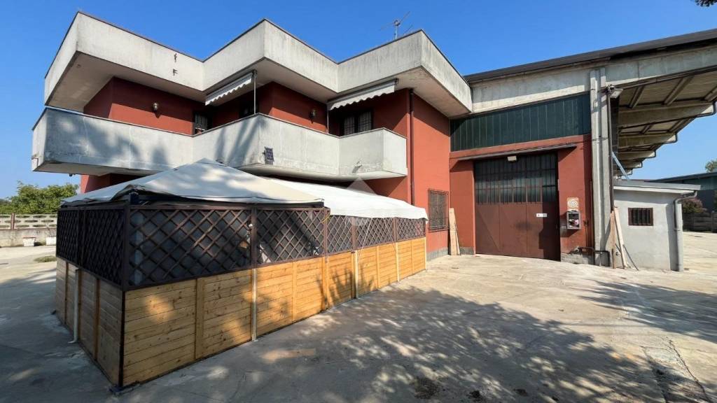 casa indipendente in vendita a San Martino in Strada in zona Sesto