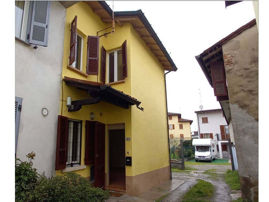 casa indipendente in vendita a San Rocco al Porto