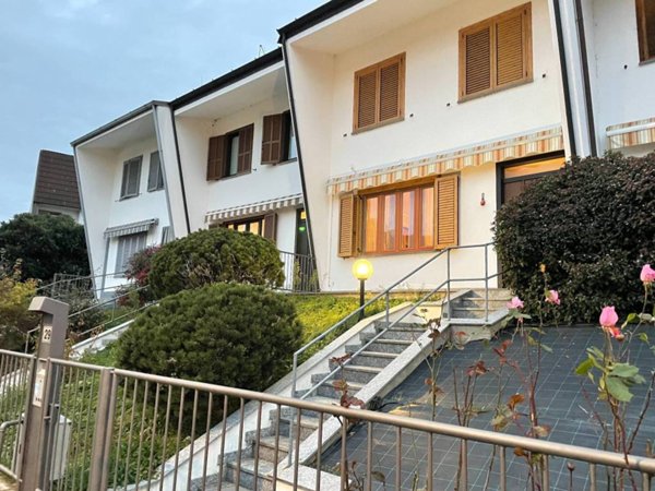 casa indipendente in vendita a San Rocco al Porto