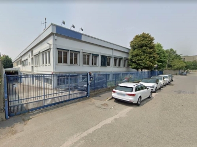 locale commerciale in vendita a San Rocco al Porto