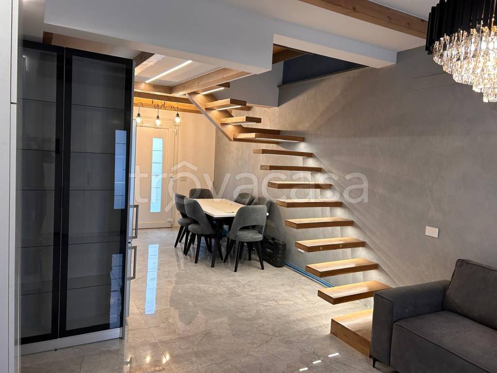 casa indipendente in vendita a San Rocco al Porto