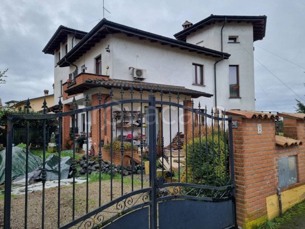 casa indipendente in vendita a San Rocco al Porto