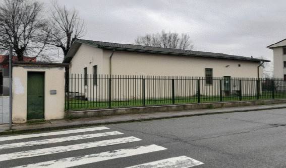 locale commerciale in vendita a San Rocco al Porto