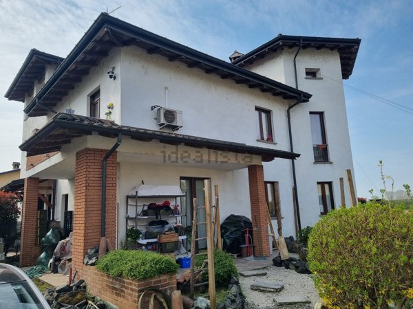 casa indipendente in vendita a San Rocco al Porto