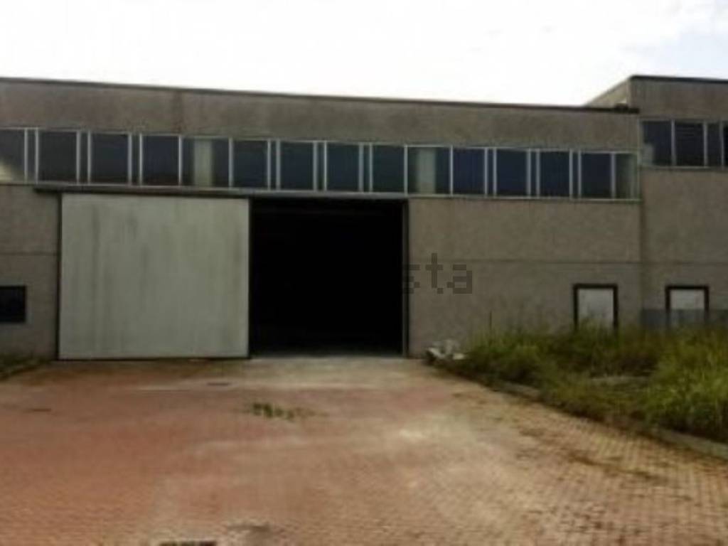 locale commerciale in vendita a Sant'Angelo Lodigiano