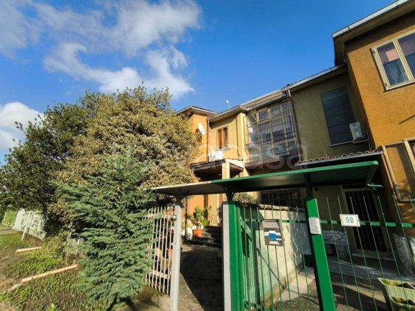 casa indipendente in vendita a Sant'Angelo Lodigiano