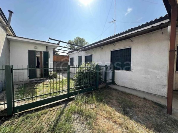 casa indipendente in vendita a Sant'Angelo Lodigiano