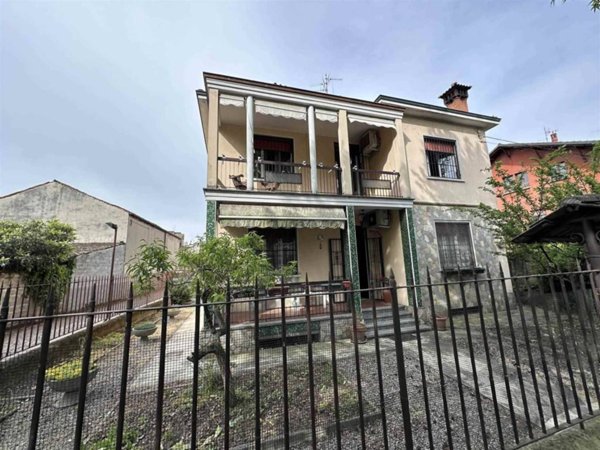 casa indipendente in vendita a Sant'Angelo Lodigiano
